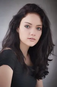 배우인 케일라 칼슨의 대표 이미지