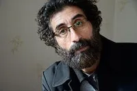 감독, 각본, 배우, 제작/기획인 알리 가비탄의 대표 이미지