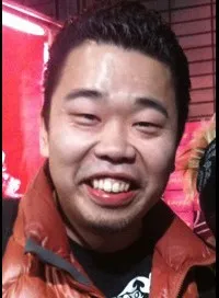 배우인 카야마 켄이치의 대표 이미지