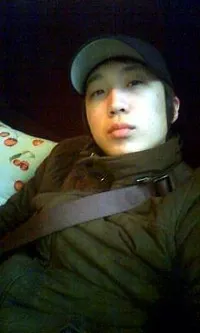 감독, 각본, 편집인 김동우의 대표 이미지