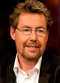 배우, 각본인 오토 예스페르센의 대표 이미지