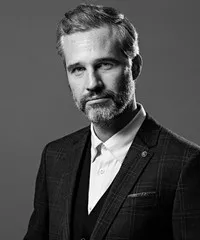 배우인 후안 파블로 메디나의 대표 이미지