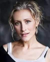 배우인 제인 올솝의 대표 이미지