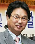 시인, 대학교수인 이건청의 대표 이미지