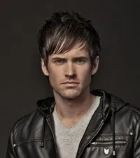 영화배우인 조나단 패트릭 무어의 대표 이미지