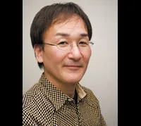 영화감독인 이즈하라 아키히토의 대표 이미지