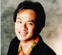 영화감독인 응 키진의 대표 이미지