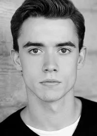 영화배우인 제이미 블랙클리의 대표 이미지