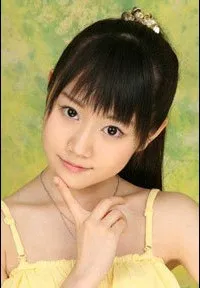 성우인 오구라 유이의 대표 이미지