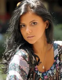 영화배우인 다니나 제프티치의 대표 이미지