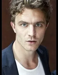 영화배우인 프리드리히 뮈케의 대표 이미지