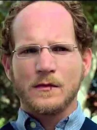 영화배우인 로템 케이난의 대표 이미지