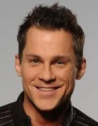 영화배우인 페렌츠 후이베르의 대표 이미지