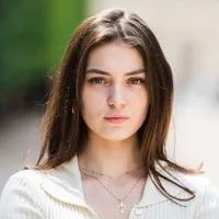 영화배우인 아나마리아 바토로메이의 대표 이미지