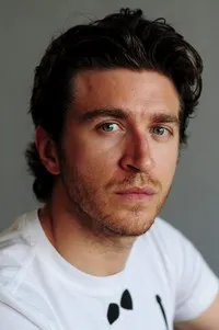 영화배우인 알레산드로 로자의 대표 이미지