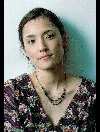 영화배우인 잇시키 사에의 대표 이미지