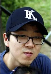영화감독인 정한진의 대표 이미지