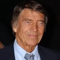 영화배우인 미키 하지테이의 대표 이미지