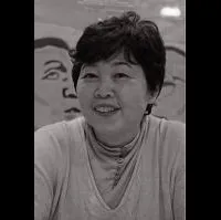 영화감독인 이데 요코의 대표 이미지