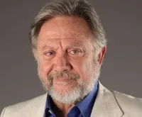 영화배우인 주앙 페리의 대표 이미지