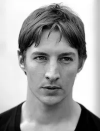 영화배우인 벤 노스오버의 대표 이미지