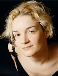 영화배우인 이퍼 더핀의 대표 이미지