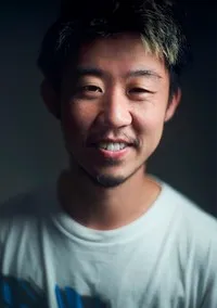 영화감독인 이이즈카 카쇼의 대표 이미지