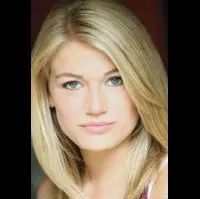 영화배우인 크리 켈리의 대표 이미지