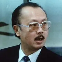 영화배우인 하자만의 대표 이미지