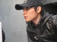영화감독인 윤영우의 대표 이미지