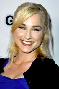 영화배우인 나탈리 빅토리아의 대표 이미지