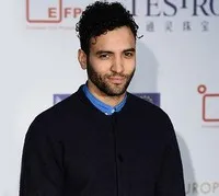 영화배우인 마르완 켄자리의 대표 이미지