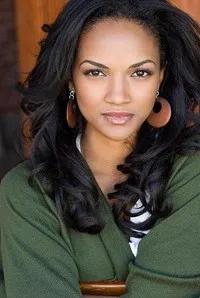 영화배우인 메키아 콕스의 대표 이미지