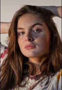 영화배우인 브라이튼 샤비노의 대표 이미지