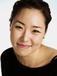 영화배우인 크리스 예진의 대표 이미지