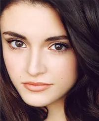 영화배우인 다니엘라 보바딜라의 대표 이미지