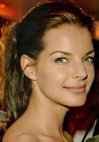 가수인 이본 카터펠드의 대표 이미지