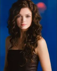 영화배우인 칼린 버첼의 대표 이미지