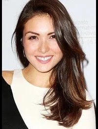 영화배우인 다니엘라 피네다의 대표 이미지