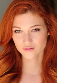 영화배우인 니콜 아리아나 폭스의 대표 이미지