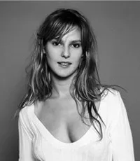 배우인 엘로디 나바르의 대표 이미지