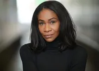 영화배우인 카렌 브라이슨의 대표 이미지