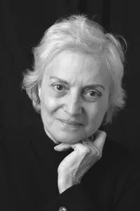 영화배우인 라우라 소베랄의 대표 이미지