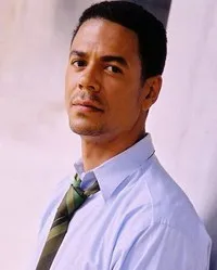 영화배우인 리스 M. 버크의 대표 이미지