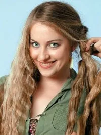 영화배우인 흐리스티나 포포비치의 대표 이미지