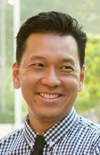 영화제작자인 데릭 응우옌의 대표 이미지