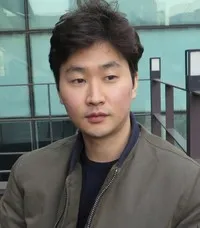 영화감독인 문인수의 대표 이미지