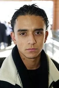 영화배우인 오스카르 베하라노의 대표 이미지