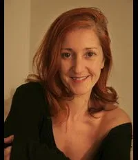 영화배우인 빅토리아 사에스의 대표 이미지