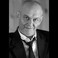 영화배우인 예른 파우르쇼우의 대표 이미지